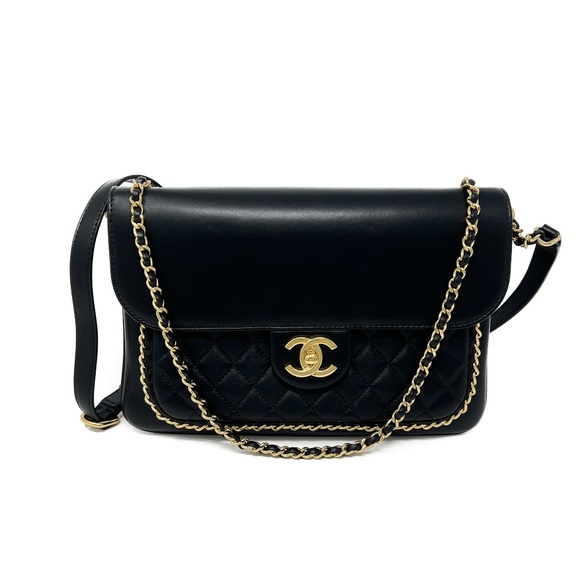 Chanel CC Unchained Flap Bag - Picture 1 of 11
